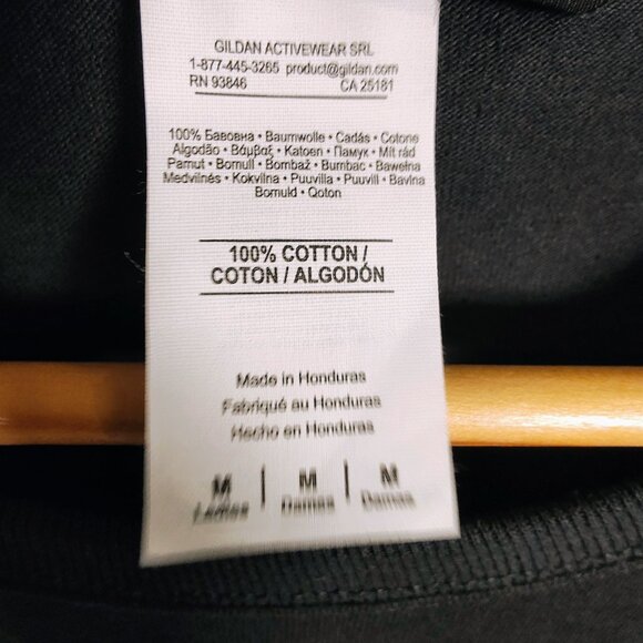 Graceland Women's Medium Elvis Presley Las Vegas Rhinestones T-Shirt NWOT - Picture 6 of 9